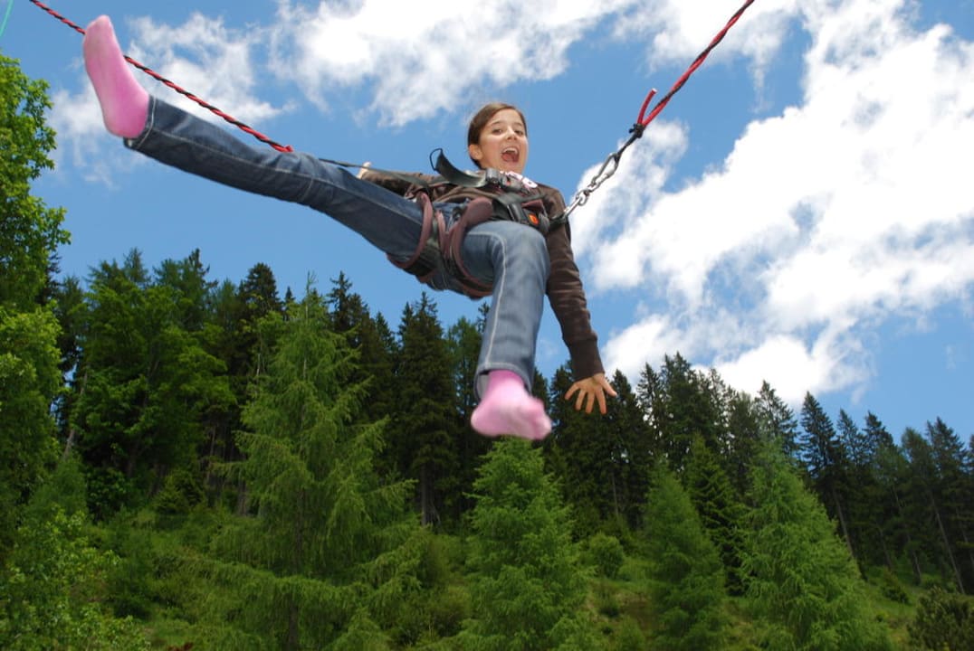 BungyTrampolinspringen Dienstag, Samstag, Sonntag Erlebnisgasthof Moasterhaus