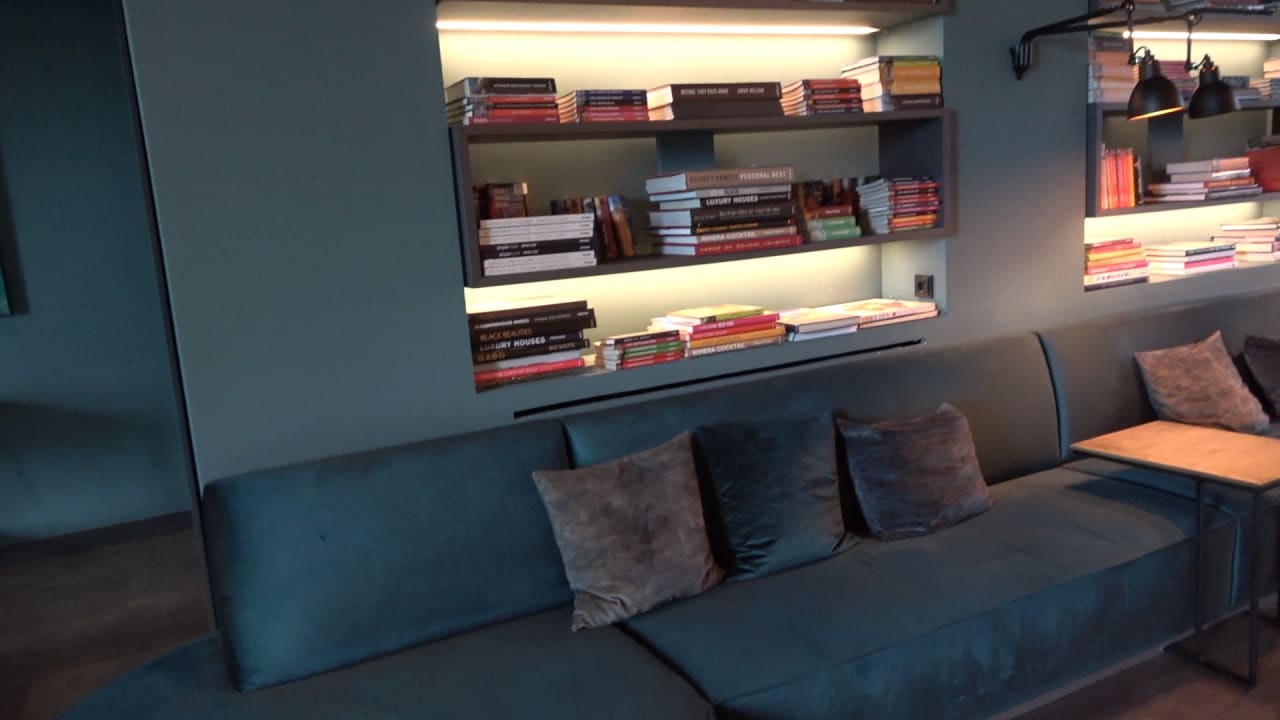 Lobby AMERON Berlin ABION Spreebogen Waterside
