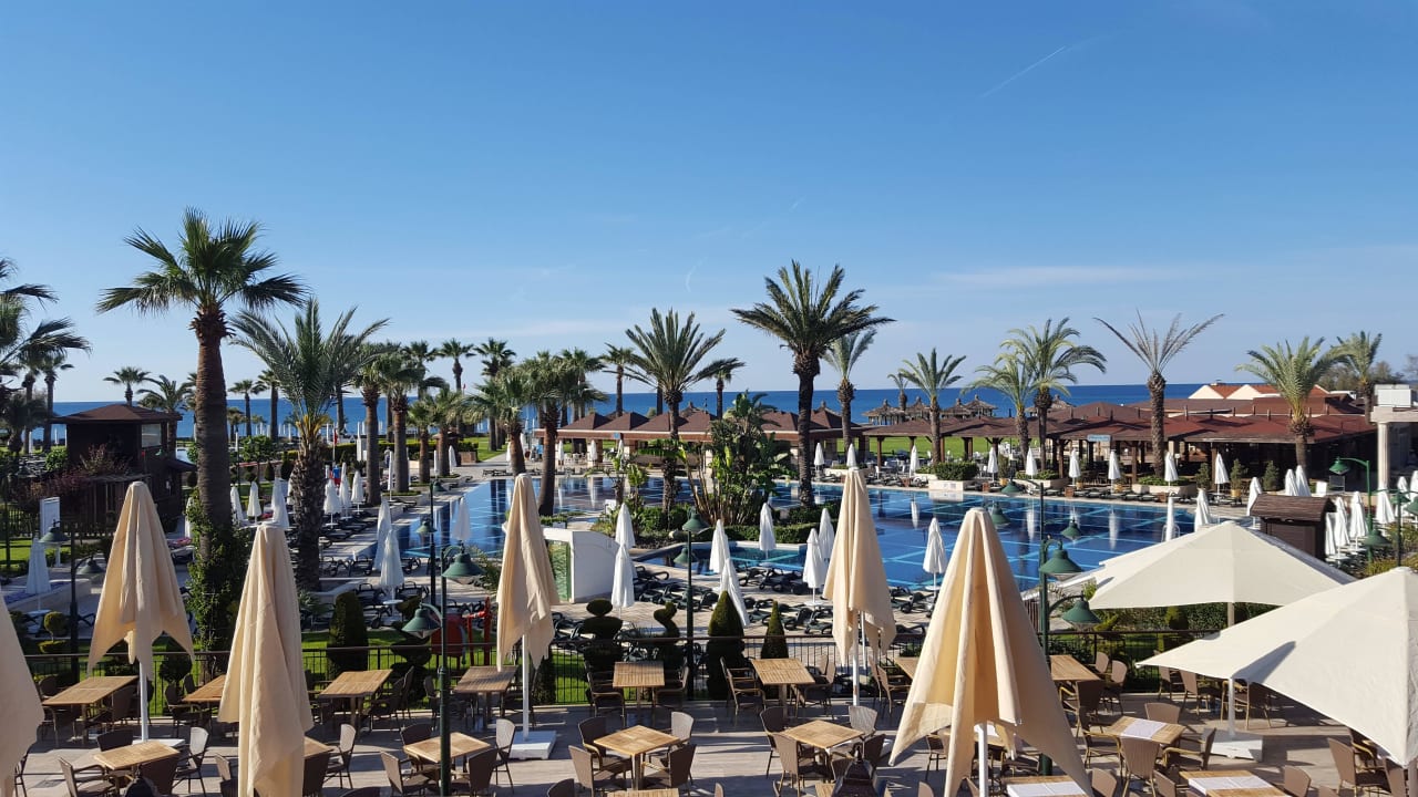 Treppe zum Pool Crystal Tat Beach