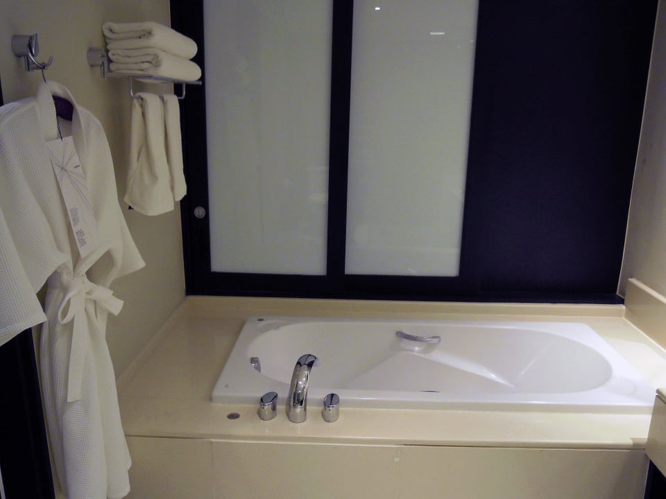 Badezimmer Le Meridien Chiang Rai Resort