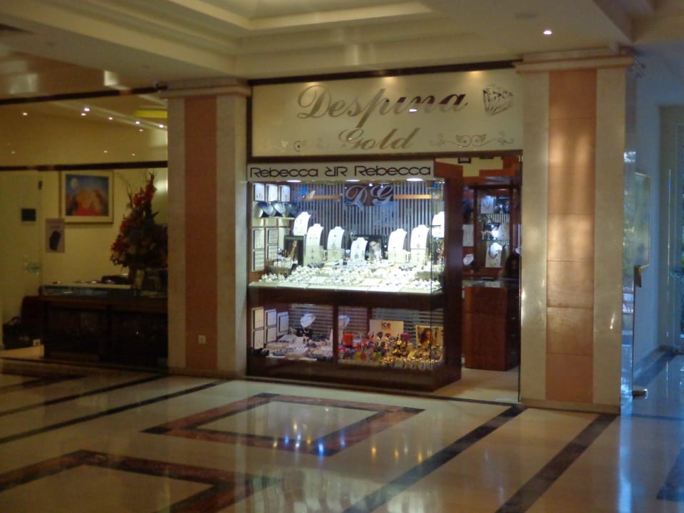 Schmuckgeschäft in der Lobby Hotel Kalithea Horizon Royal