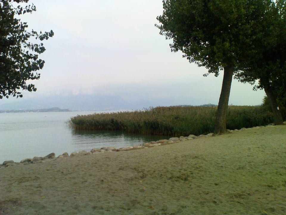 Hoteleigener Strand I The Garda Village