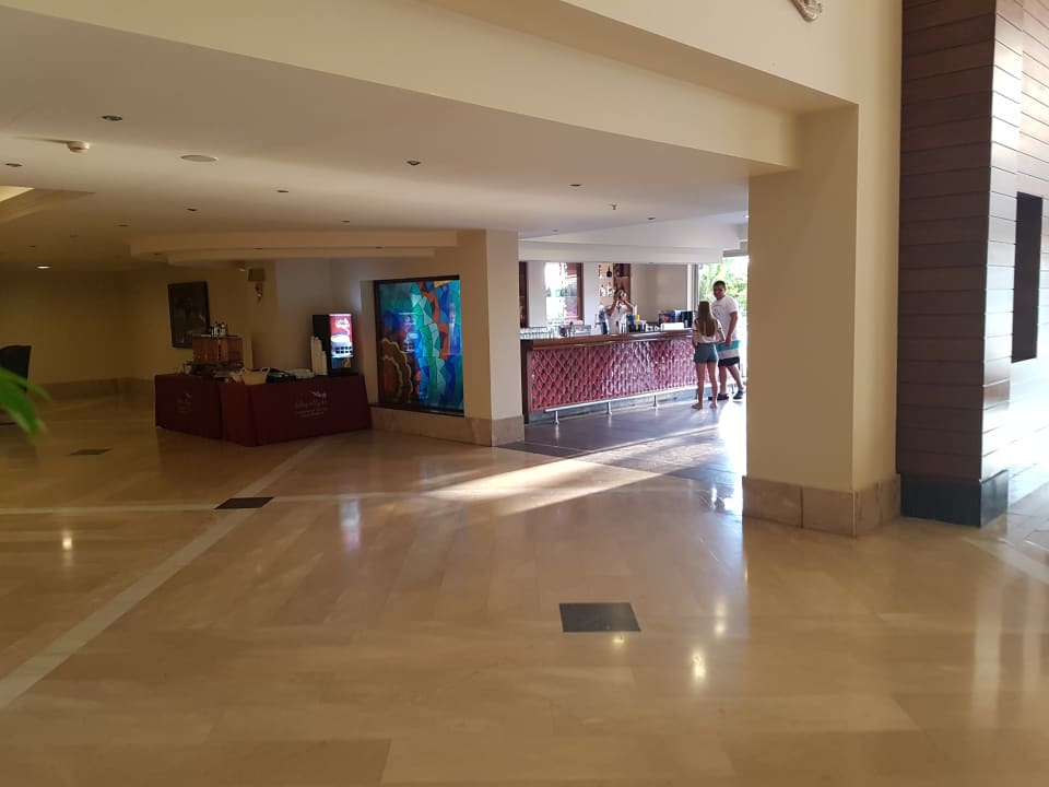 Lobby Starlight Resort Hotel