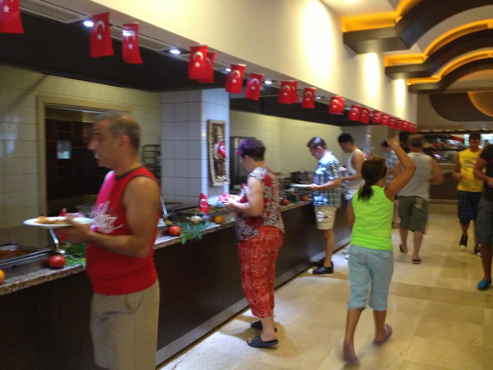 Büffet Telatiye Resort