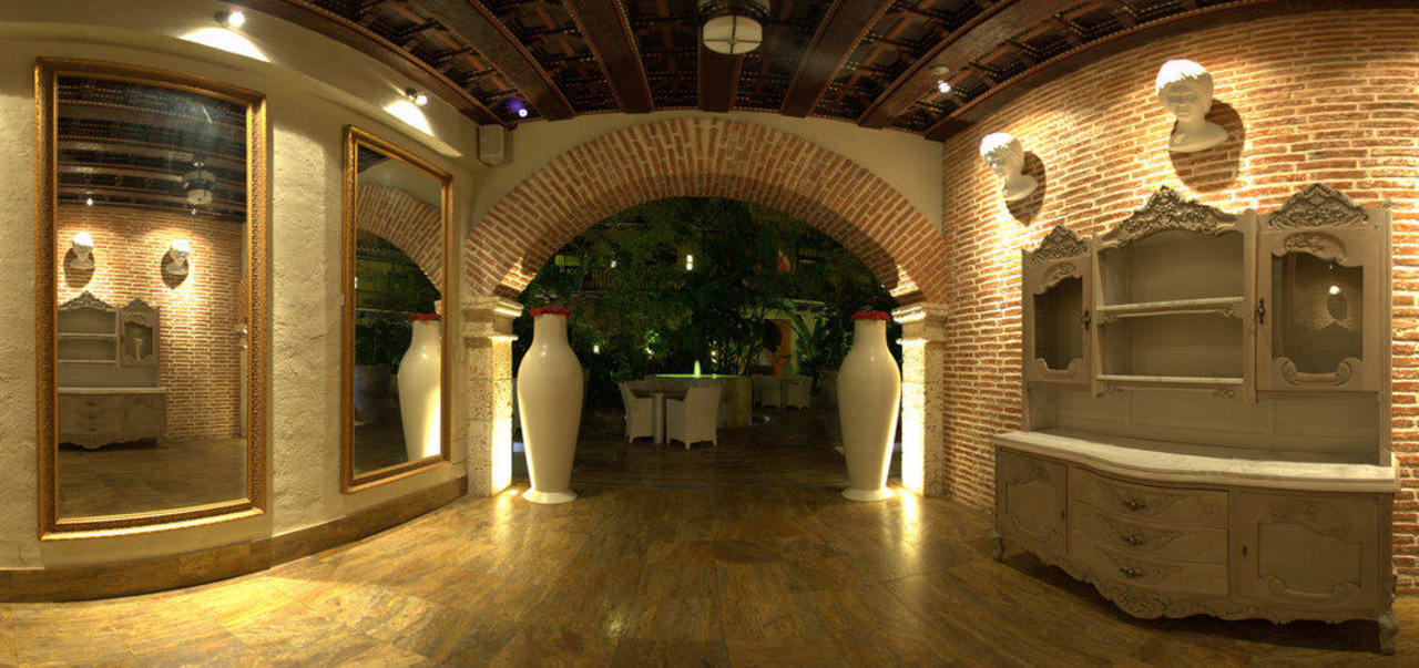 Lobby GHL Hotel Armería Real