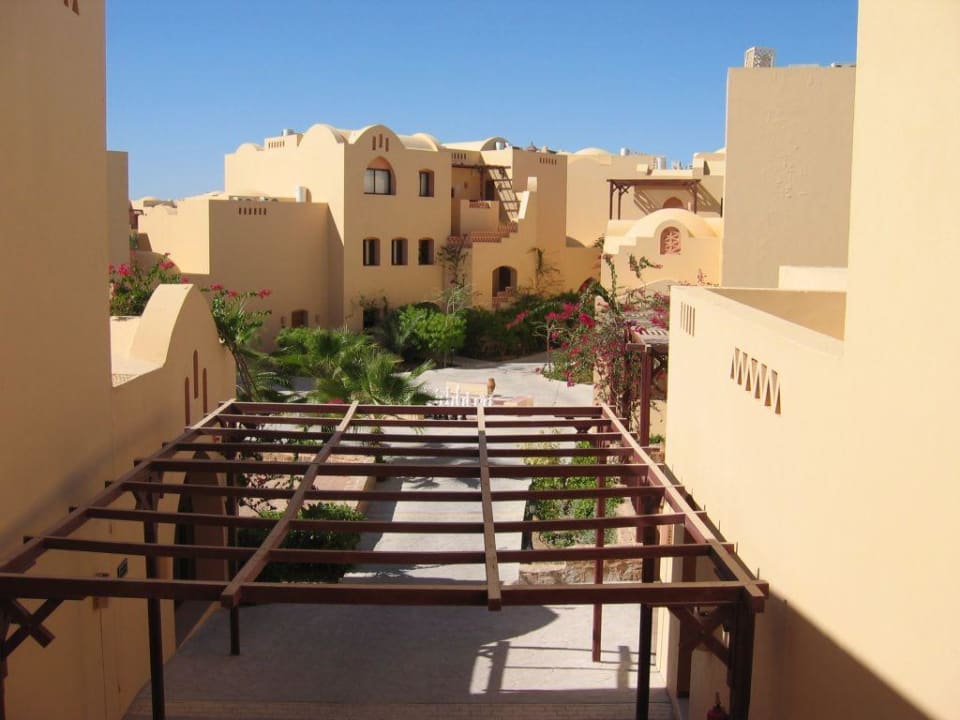 Innenhof Steigenberger Coraya Beach - Adults only