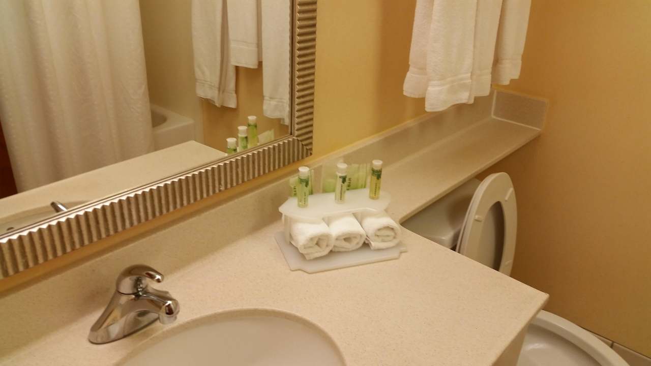 Bad Holiday Inn Express Hotel & Suites Murray