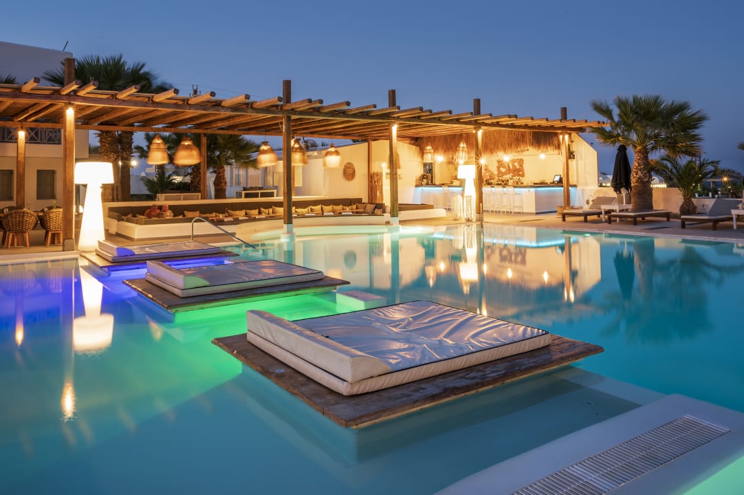 Pool Smy Mediterranean White Santorini