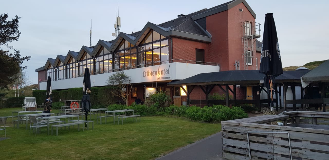Außenansicht Dünenhotel Alt-Rantum
