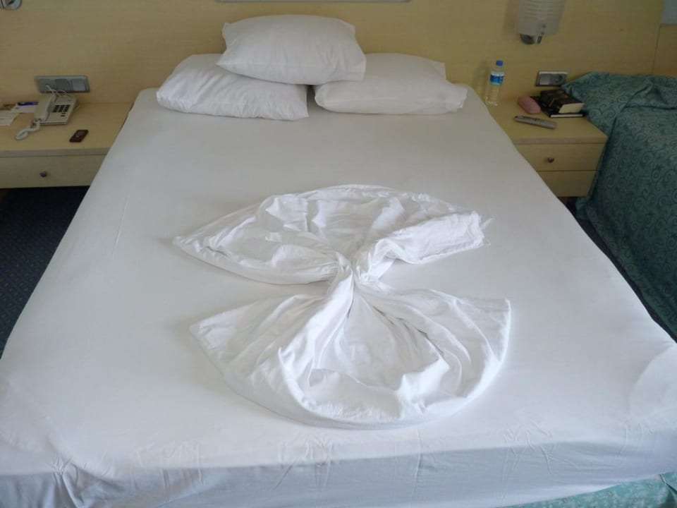 Bett VONRESORT Golden Coast