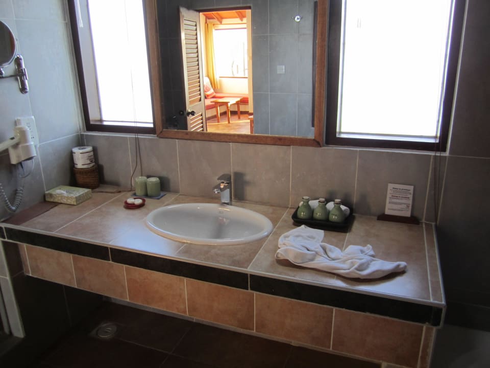 Waschtisch NH Collection Maldives Reethi Resort