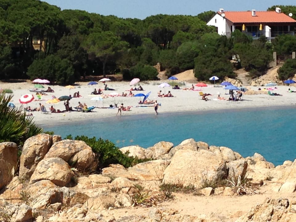 Ruhiger, gepflegter Strand Tirreno Resort