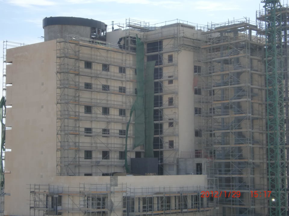 Baustelle Ende Jan 2012 Rueckseite Bohemia Suites & Spa - Adults only