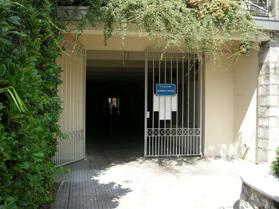 Tunnelzugang zum Hotel Grand Hotel Imperiale