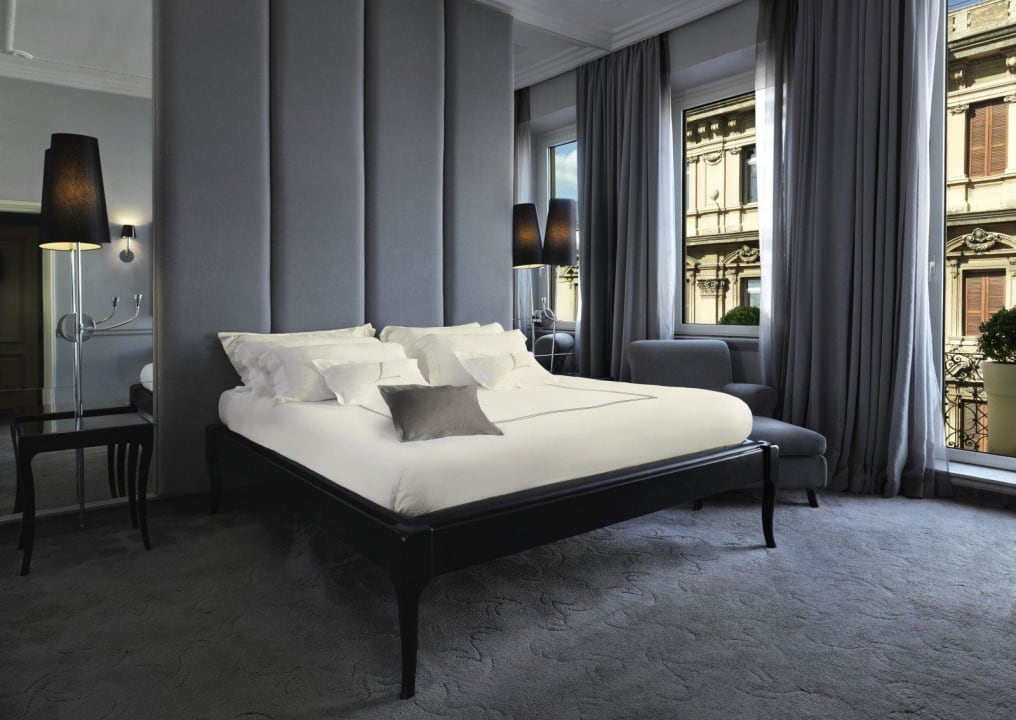 Guest Room Leon's Place Hotel In Rome