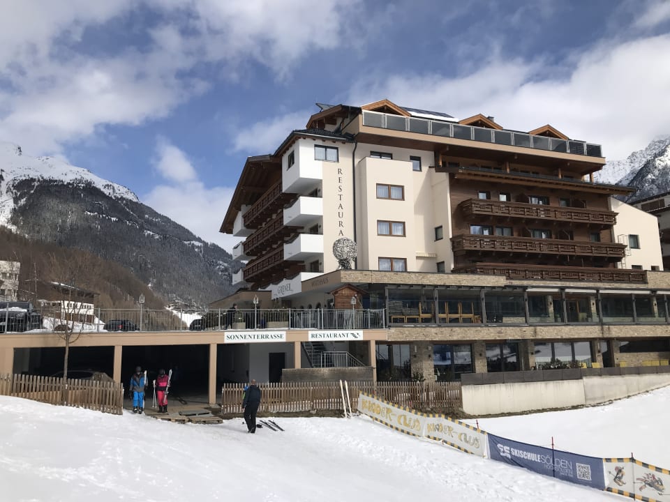 Außenansicht Alpengasthof Grüner