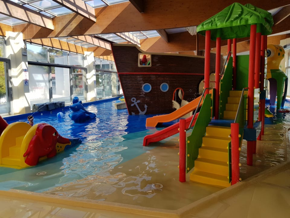 Pool Hotel Sandra Spa