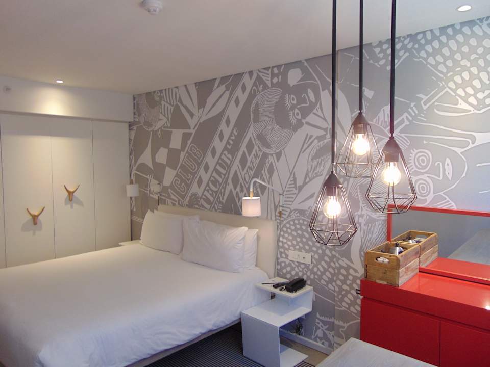 Zimmer Radisson RED Cape Town