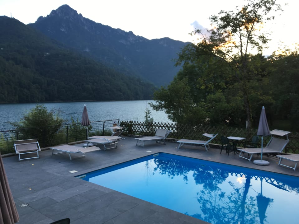 Pool Hotel Albergo Mezzolago