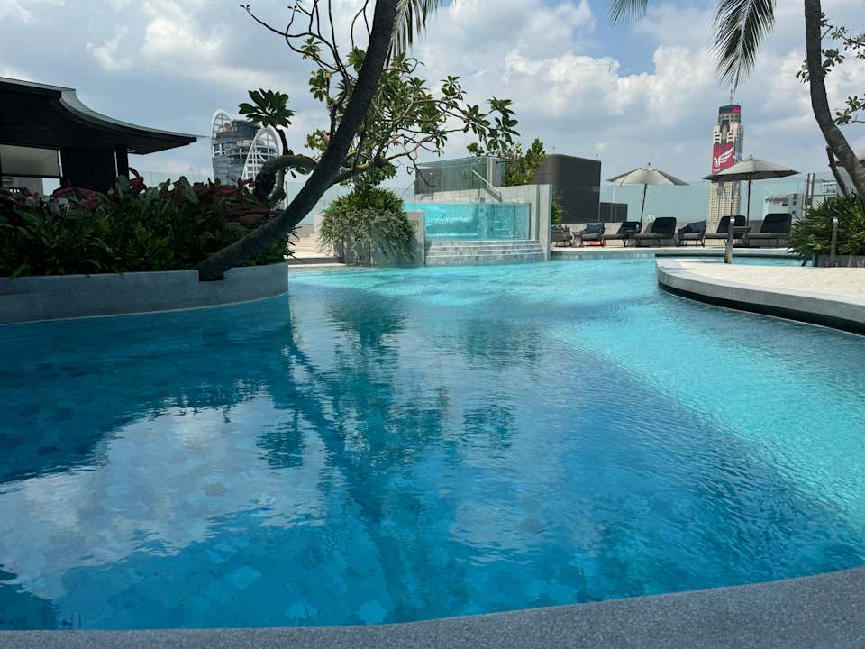 Pool InterContinental Bangkok