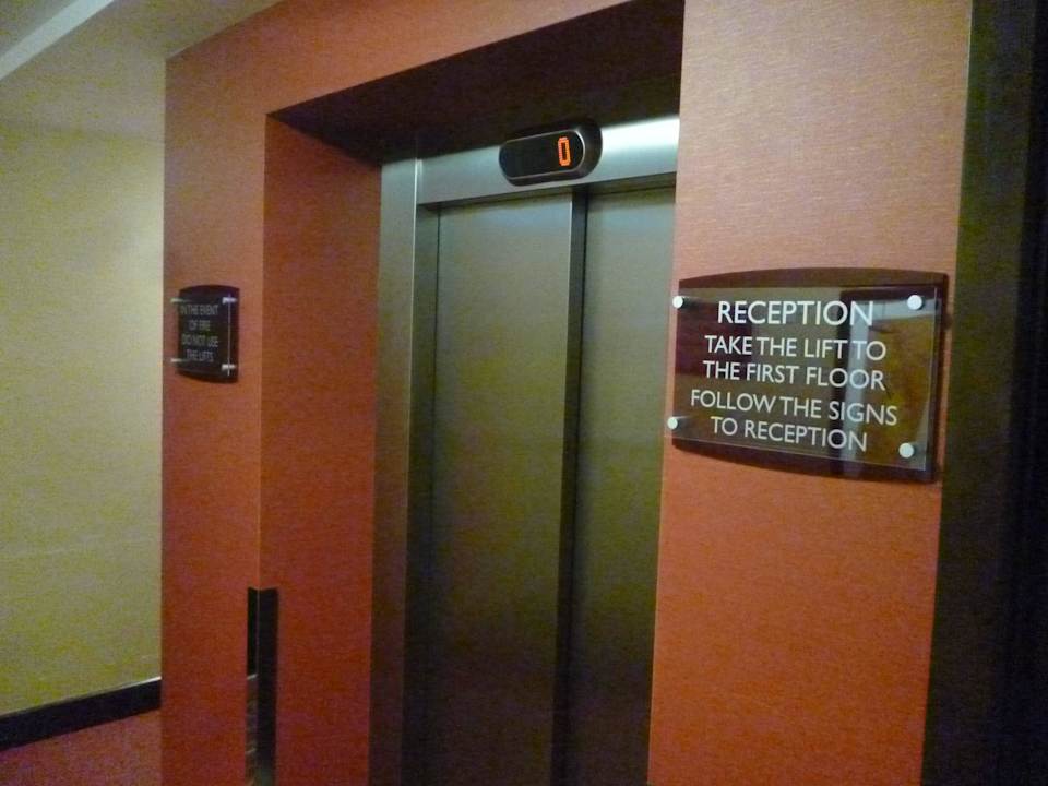 Winda Crowne Plaza London - Gatwick Airport