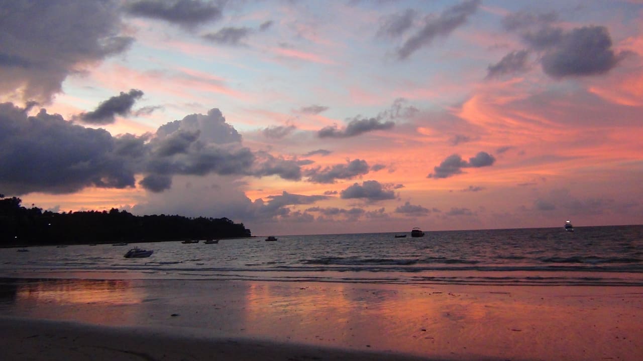 Sonnenuntergang am Hotel-Strand Best Western Premier Bangtao Beach Resort & Spa