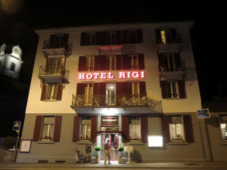 Das Hotel Rigi bei Nacht Hotel Rigi