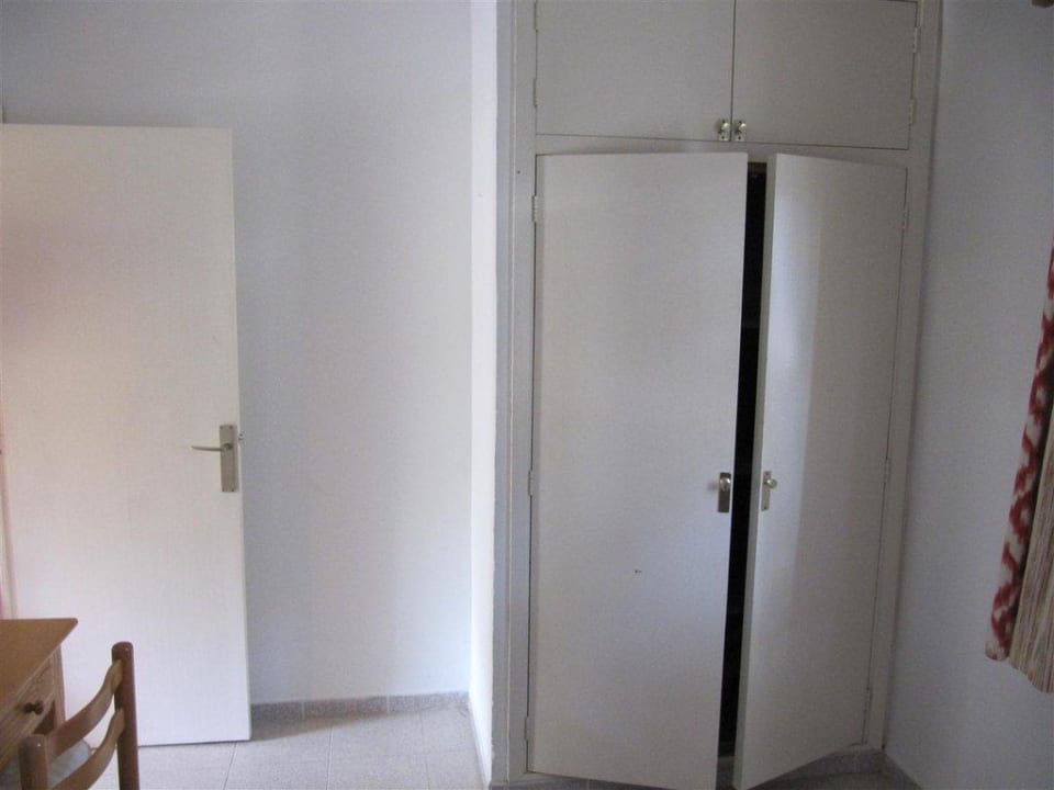 Schlafzimmerschrank Aparthotel Houm Plaza Son Rigo