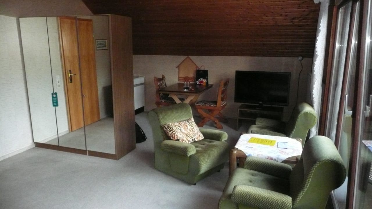 Doppelzimmer im Dachgeschoß Hotel Häfner