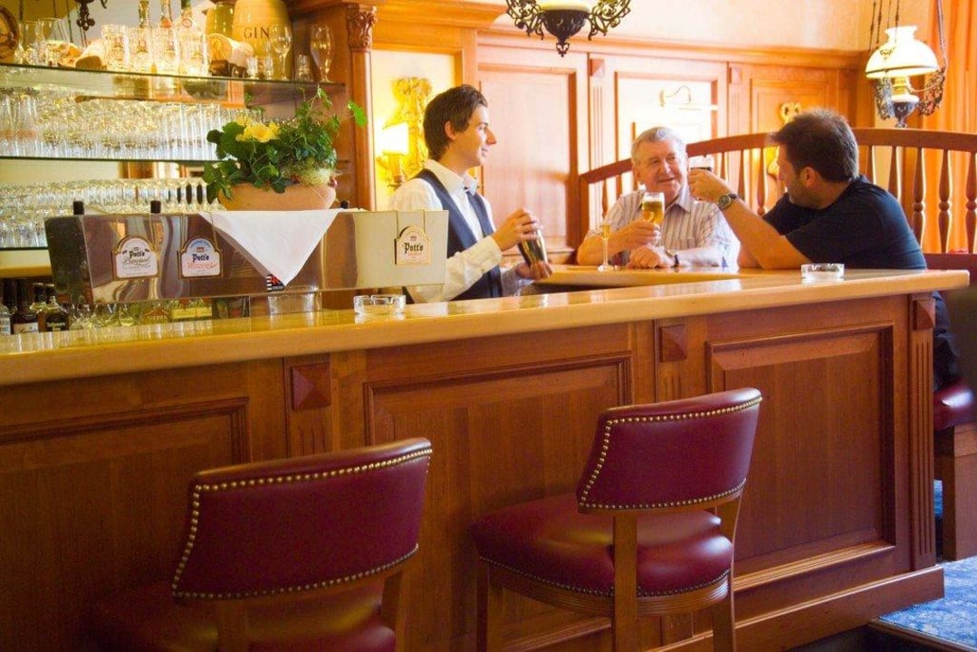 An der Theke Hotel zur Post