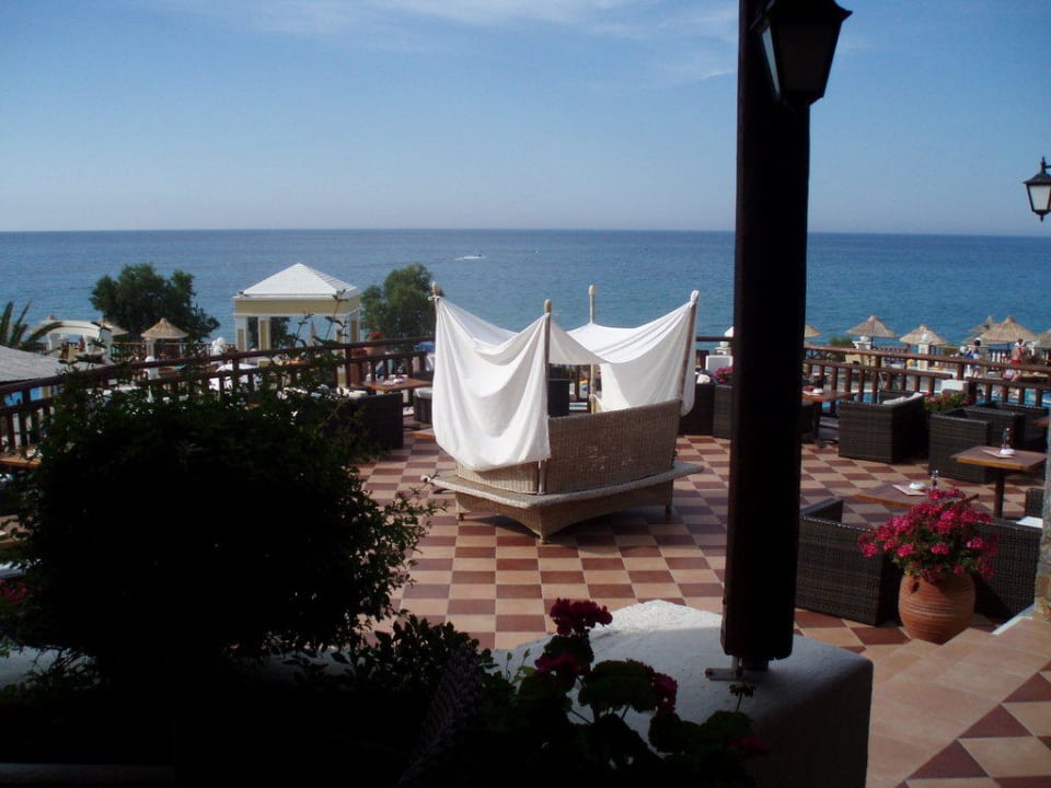 Poolbar Alexander Beach Hotel & Village Resort