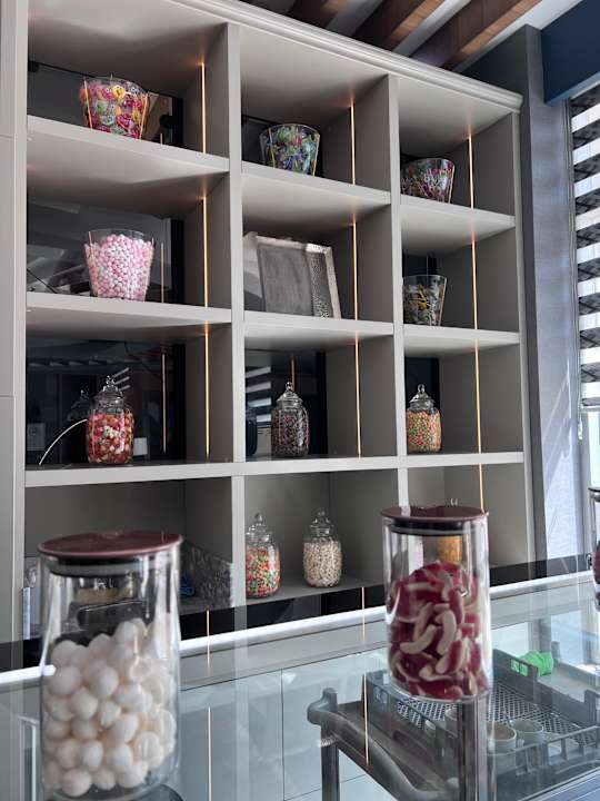 Gastro Saturn Palace Resort Hotel