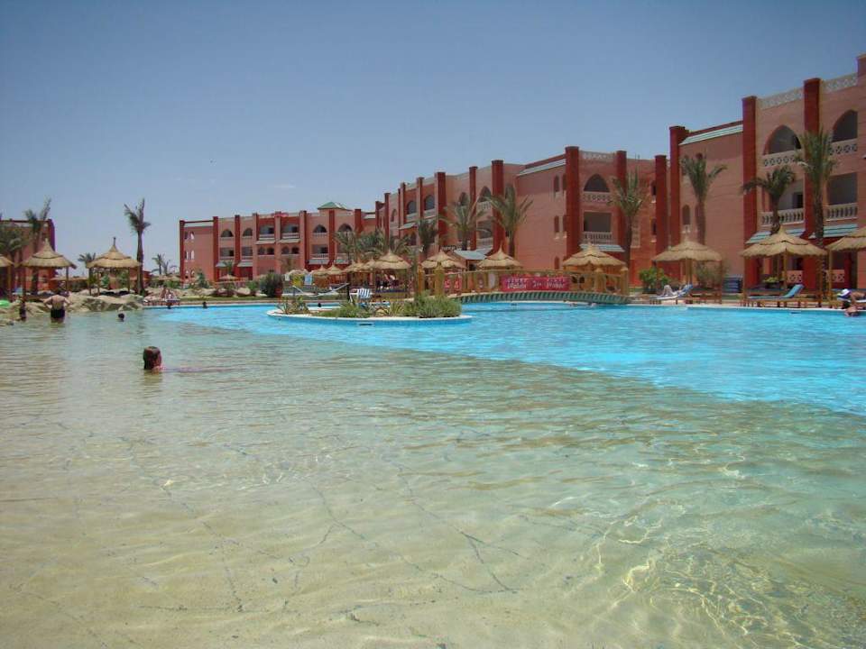 Baseny przy vista Pickalbatros Aqua Vista Resort - Hurghada