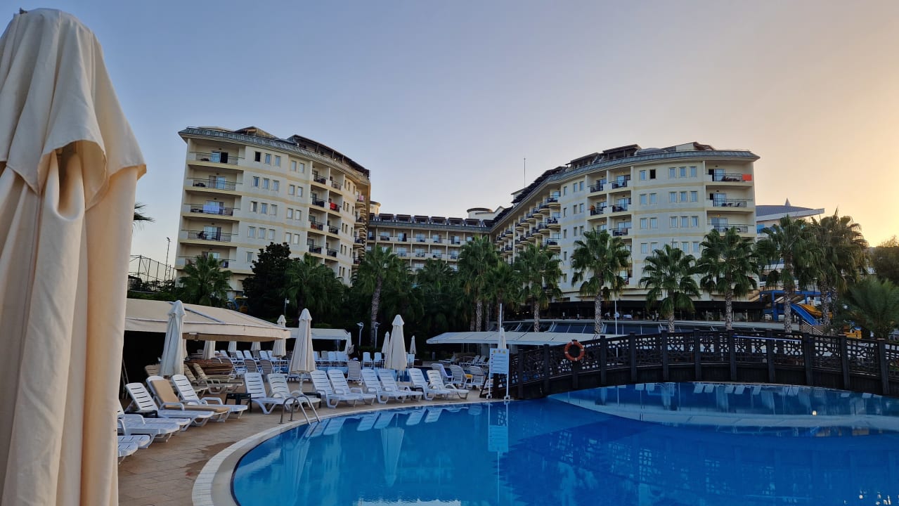 Pool Hotel Mukarnas Spa Resort