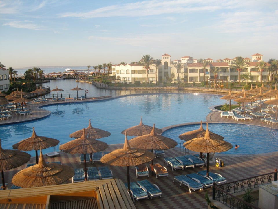 Der "Aktiv" Pool Pickalbatros Dana Beach Resort - Hurghada