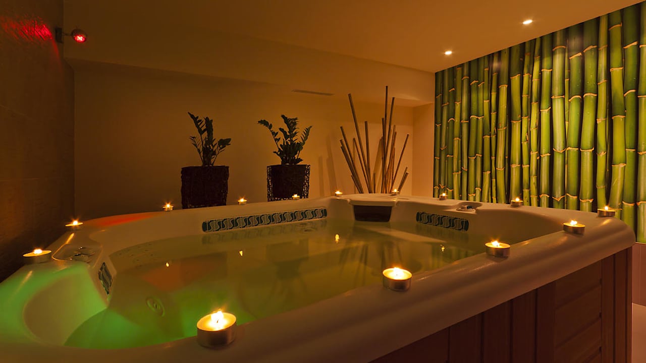 Jacuzzi Warmiński Hotel & Conference