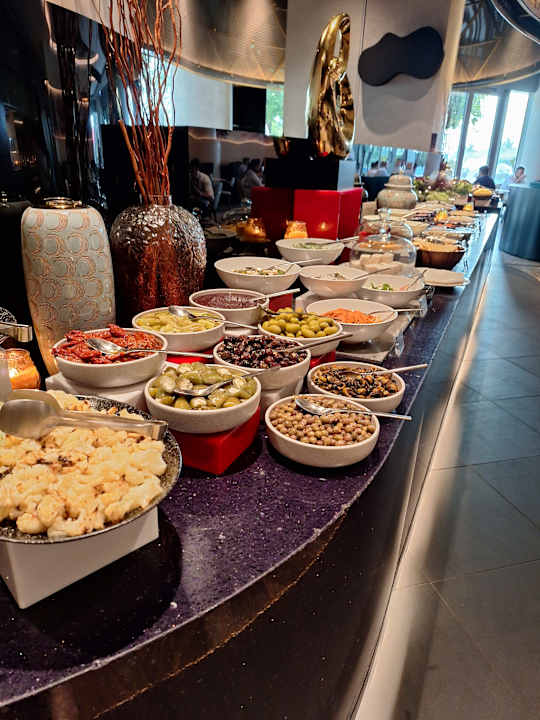 Gastro W Dubai - The Palm