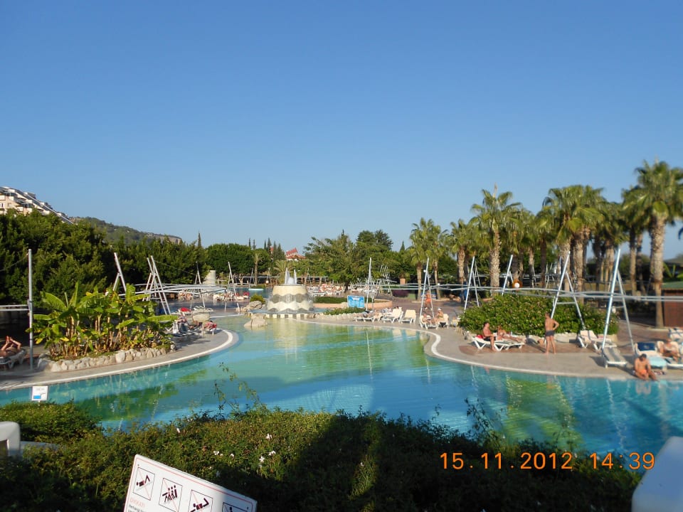 Von der Terrasse am Pool Limak Limra Hotel & Resort
