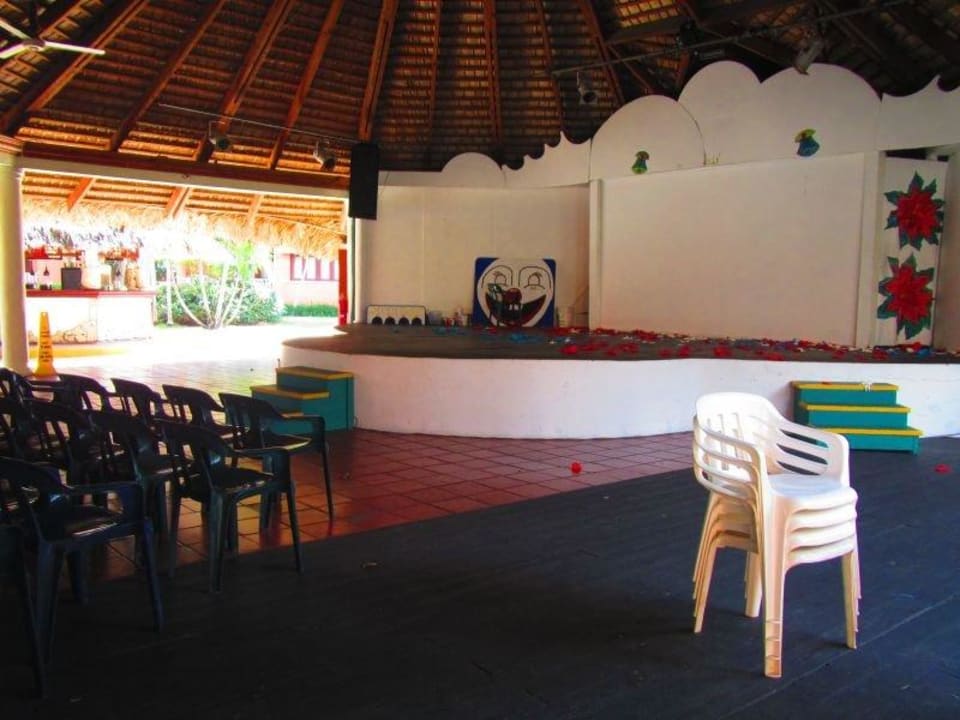 Theater BelleVue Dominican Bay