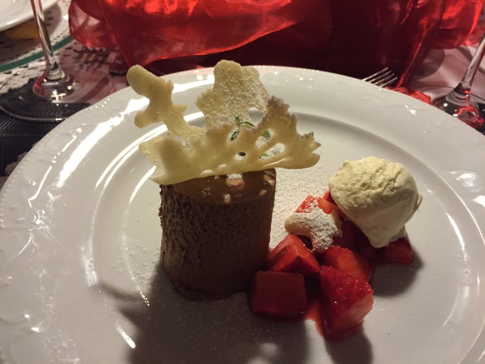 Valentinstags-Dessert Schlosshotel Rosenau