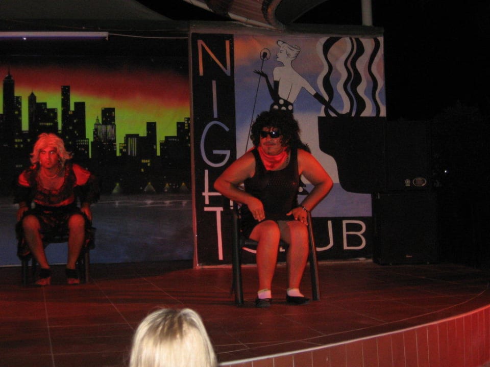 Cico bei Abendschow Calimera Hane Garden