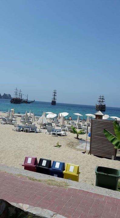 Strand Tac Premier Hotel & Spa