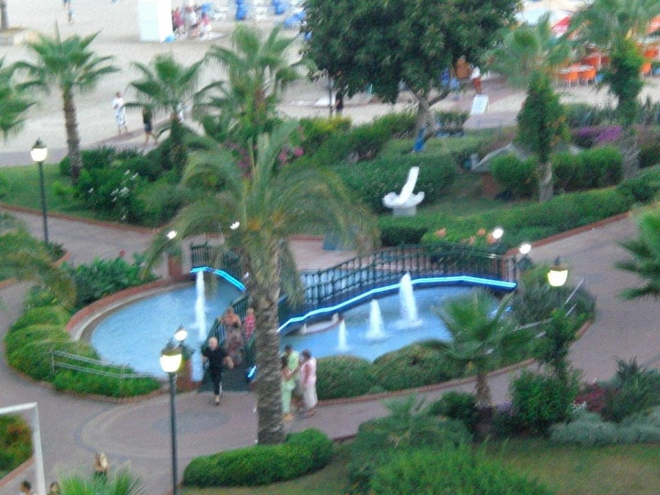 Von der Dachterrasse Gardenia Hotel