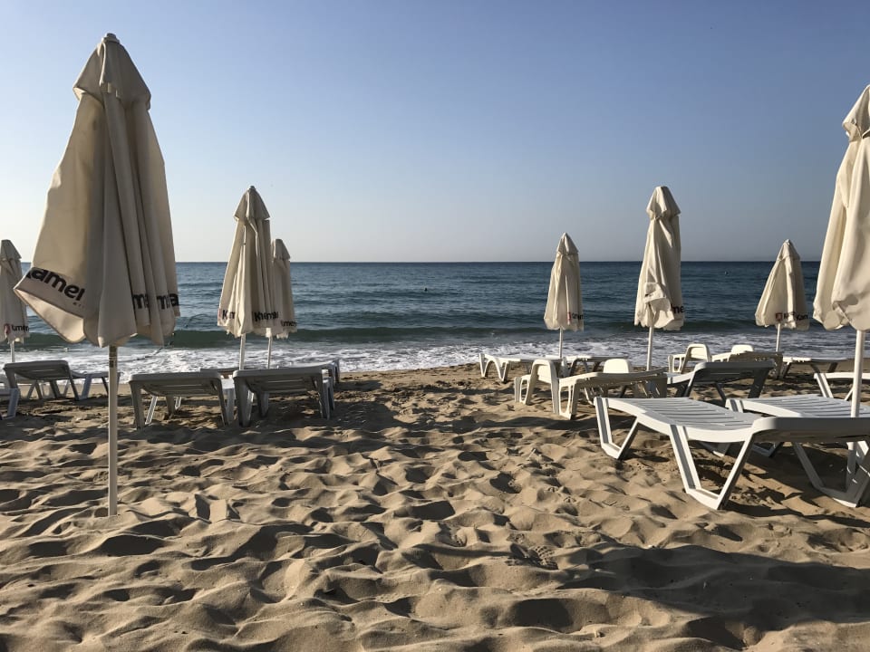 Strand Hotel Tiva del Mar Beach