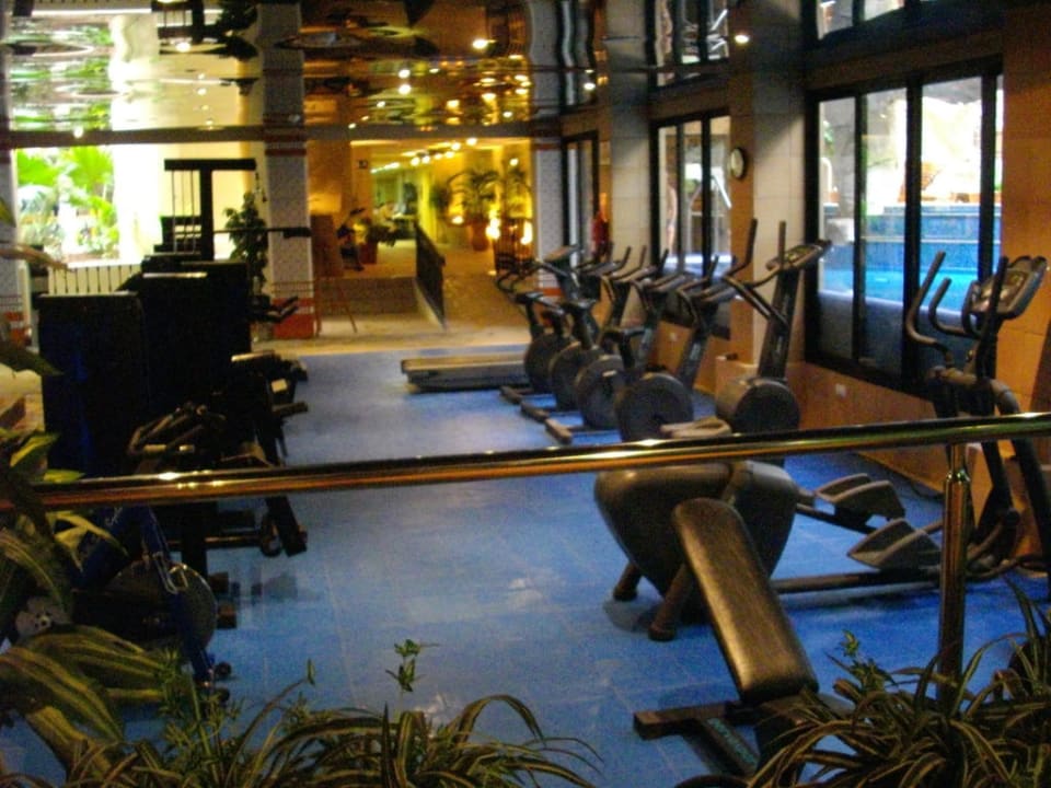 Sportgeräte im Wellnessbereich Bull Dorado Beach & Spa