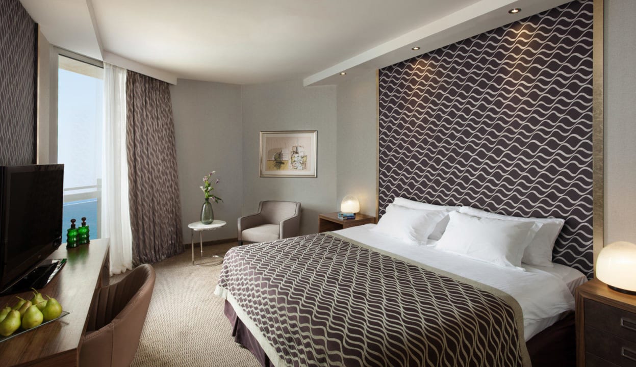 Guest Room Hotel Dan Panorama Tel Aviv