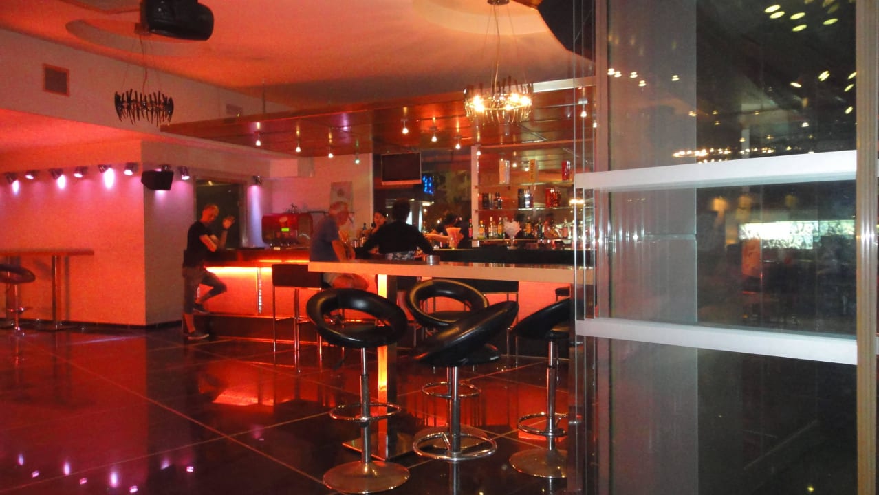Bar The Residence Family & Fun