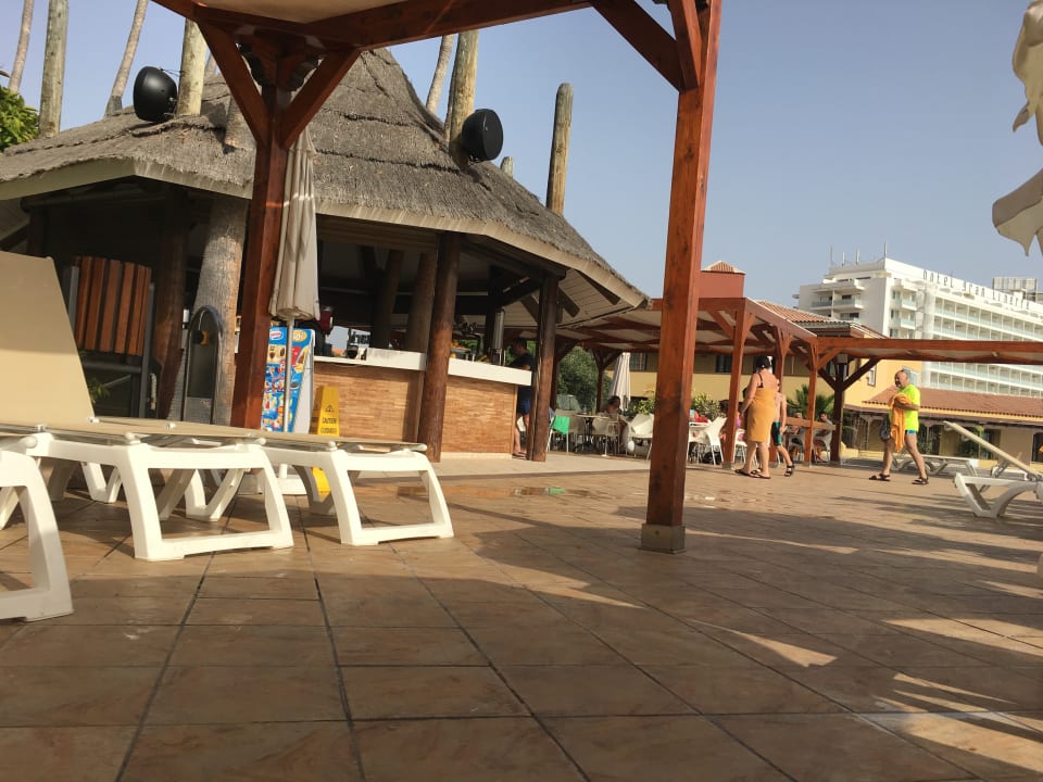 Pool Iberostar Waves Bouganville Playa