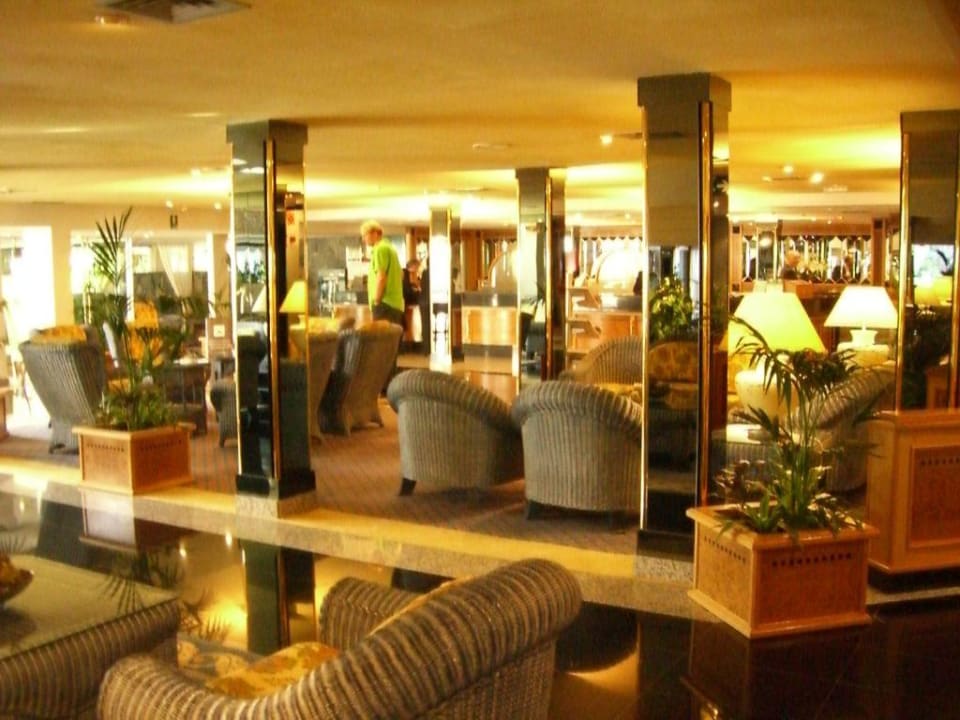 Empfangsbereich des Riu Oasis Hotel Riu Palace Oasis