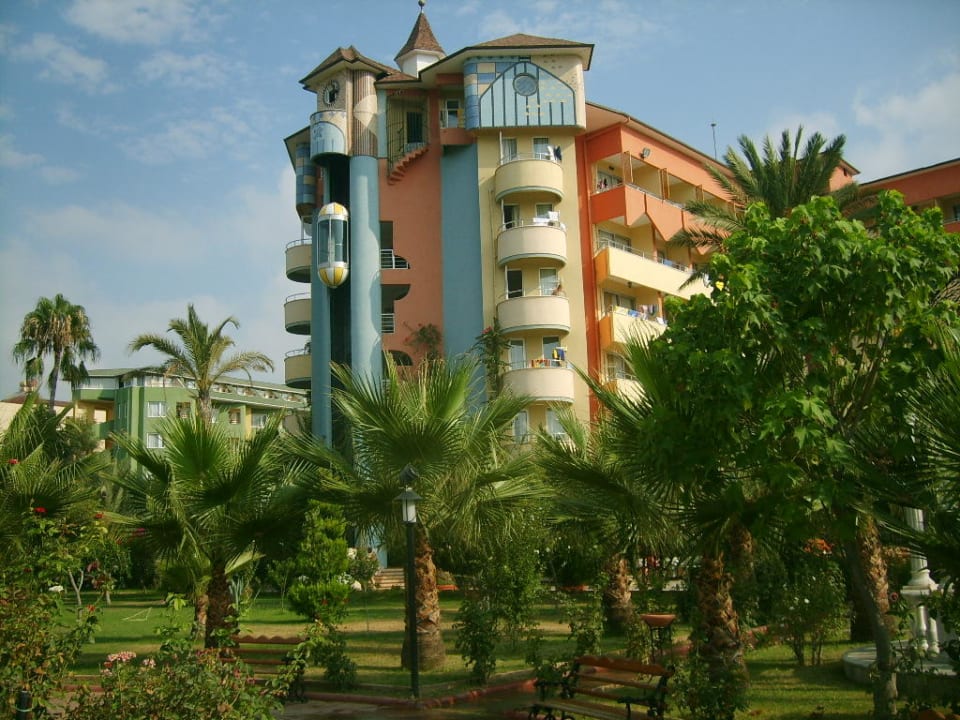 Hauptgebäude Saphir Hotel & Villas